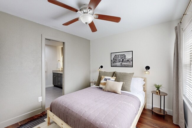 5757 Martel Ave unit A12, Dallas, TX 75206 - photo 6