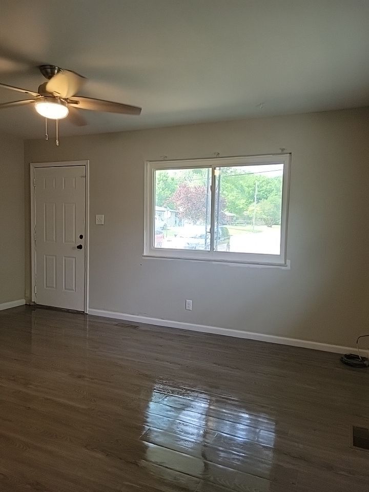 6207 E 12th St unit 6209, Indianapolis, IN 46219 - photo 1