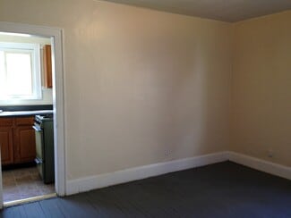 864 Chalker St Unit 2, Akron, OH 44310