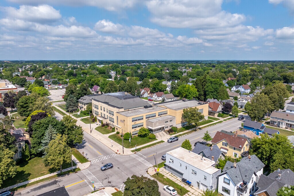 St Elizabeth Ann Seton School.