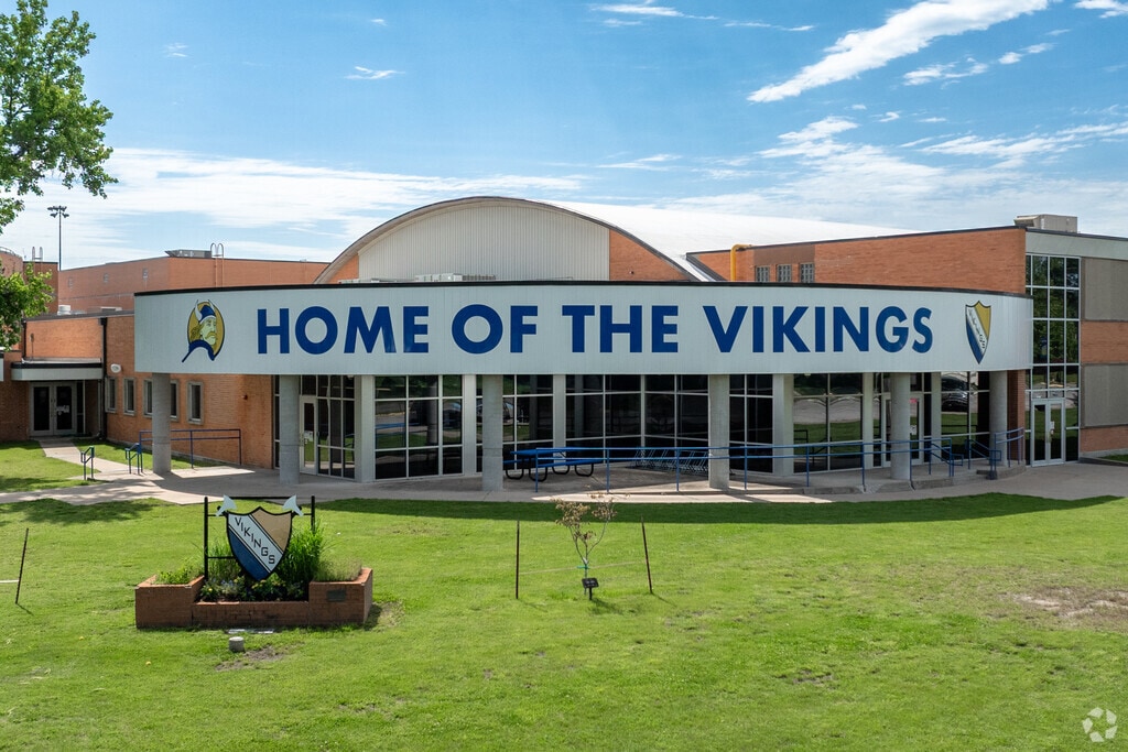 Older students may attend Parsons Senior High School.