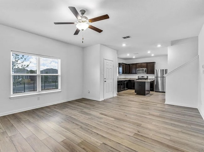 10830 Quinn Ct, San Antonio, TX 78252 - photo 3