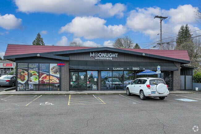 Authentic Mediterranean restaurant Moonlight Grill in the South Burlingame neighborhood.