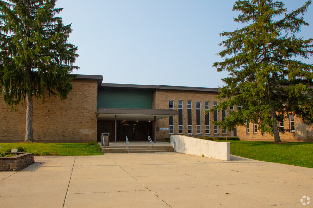 Northwest Community High School (7-8) building in Eagledale.