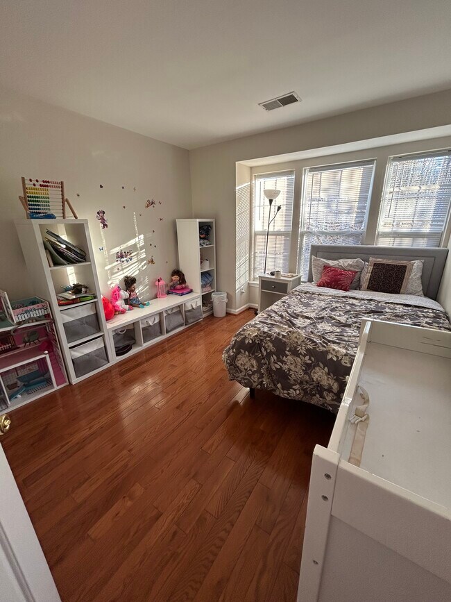 2570 Sylvan Moor Ln, Woodbridge, VA 22191 - photo 6