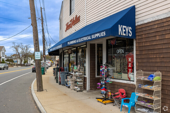 Residents of Lynn have access to a fully stocked True Value for all their home needs.