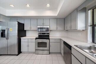 2216 Amesbury Ct, Wellington, FL 33414