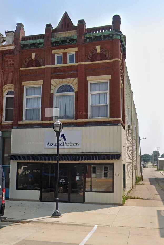 113 N Elm St Unit 1, Cresco, IA 52136