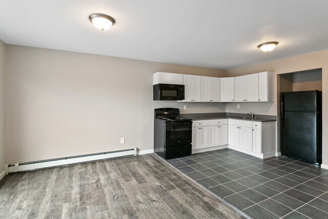 Mountainview Village, New Windsor, NY 12553 - photo 5