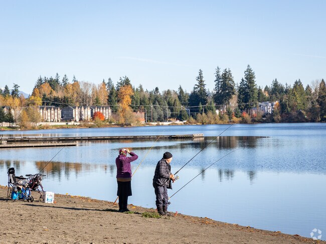 Everett Mall is home to Thornton A. Sullivan Park, a place to enjoy outdoor fun.