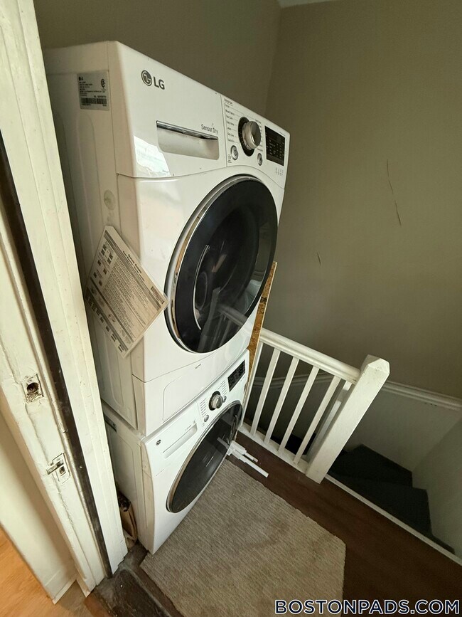 101 Kilsyth Rd, Brighton, MA 02135 - photo 7