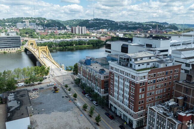 Pittsburgh CAPA 6-12 is ranked #413 in the National Rankings.