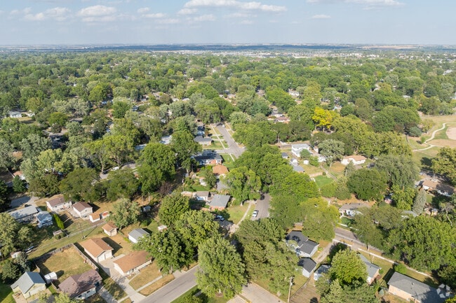 The windy streets of Meadowlane make it a pleasant place to go for a walk.