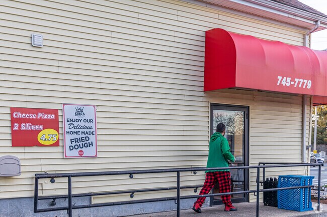 Stop by Kings Famous Roast Beef in North Salem for a variety of food options.