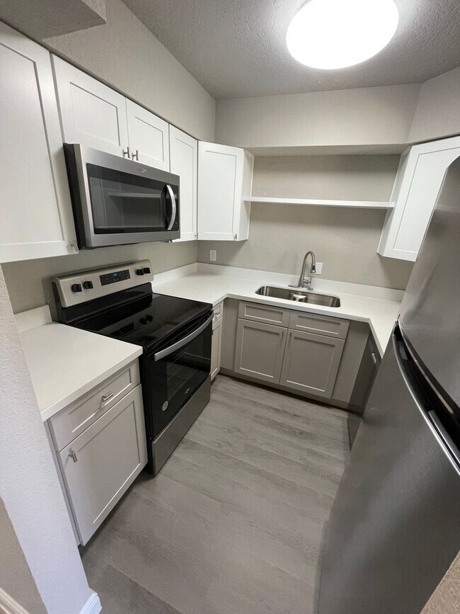 Seacrest on Southern, Biloxi, MS 39531 - photo 3