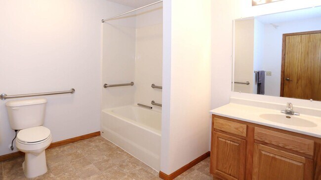 Mill Pond Apartments, Forest Lake, MN 55025 - photo 7