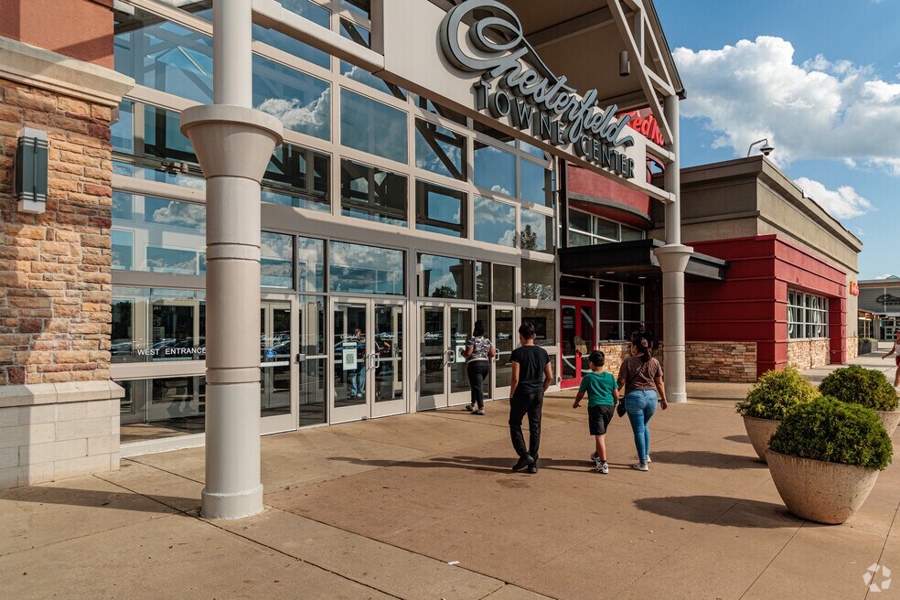 Neighborhood_Warwick_508882_P2_V4_TC_102324.mp4