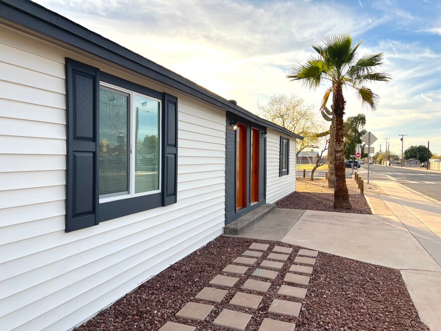 441 E Brady St unit 2, Florence, AZ 85132 - photo 1