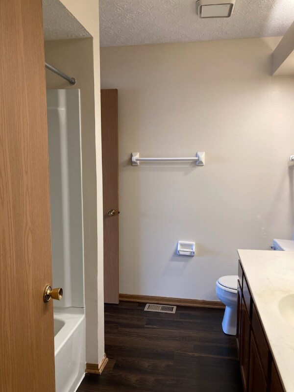 1318 Lane On the Lake, Columbus, OH 43235 - photo 5