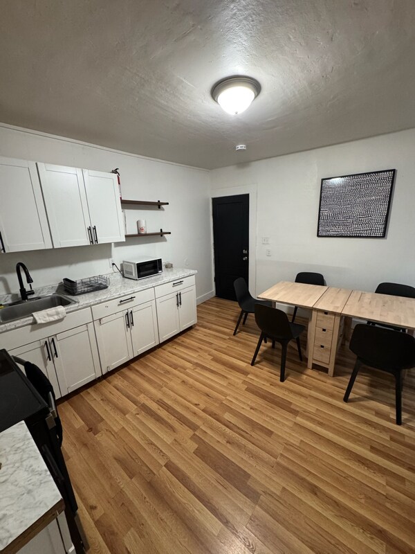 149-151 Quincy St unit 3, Springfield, MA 01109 - photo 3