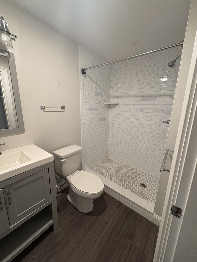 147 E Cottage St unit 3, Dorchester, MA 02125 - photo 6