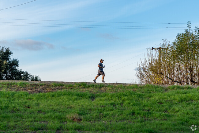 Go on a jog on the Jedediah Smith bike trail along the American River in Sierra Oaks.