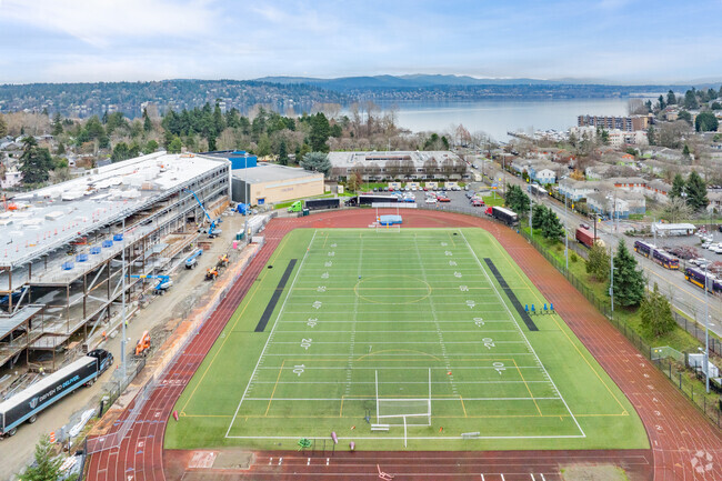 Rainier Beach High School, Seattle WA Rankings & Reviews - Homes.com