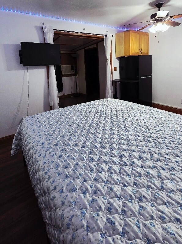 86 Koki Place unit right side first bed, Kihei, HI 96753 - photo 7