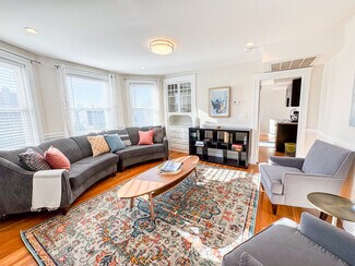 30 Clay St Unit 3, Cambridge, MA 02140