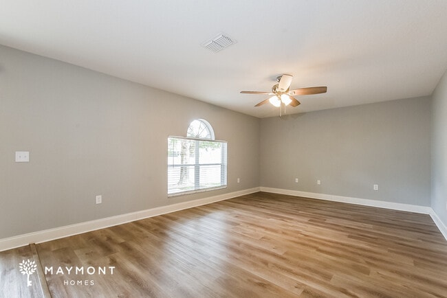 2451 Foxhollow Rd, Tavares, FL 32778 - photo 6