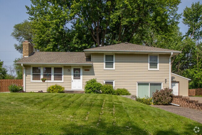 Split-level homes are common in Willowstone.