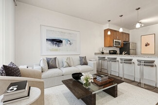 8085 Sandpiper Cir, Nottingham, MD 21236