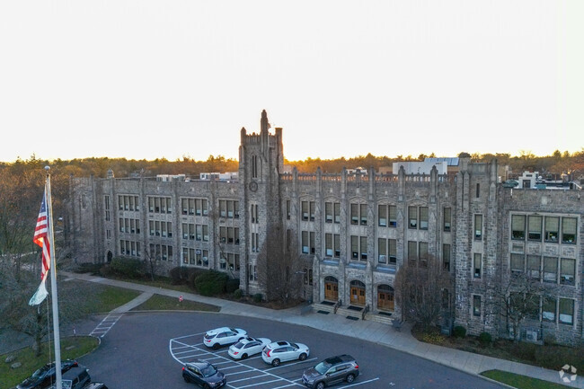 White Plains Middle School is in White Plains New York.