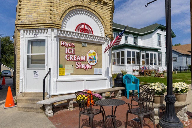 Visit Myrt's Ice Cream Shoppe while visiting the downtown area.
