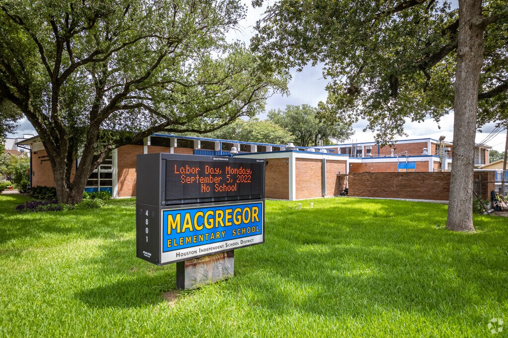 MacGregor Elementary School Rankings, Reviews & Demographics