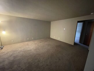 505 Devonshire Rd Unit C, Washington, IL 61571