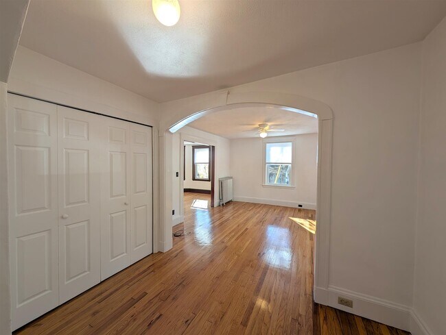 119 Lowell St unit 3, Somerville, MA 02143 - photo 5