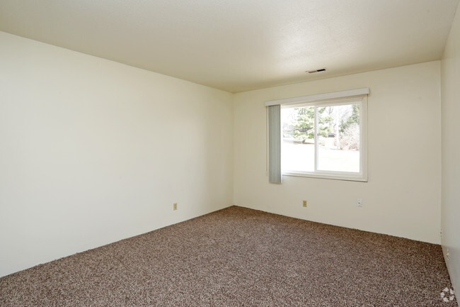 Windsor Woods, Omaha, NE 68144 - photo 7