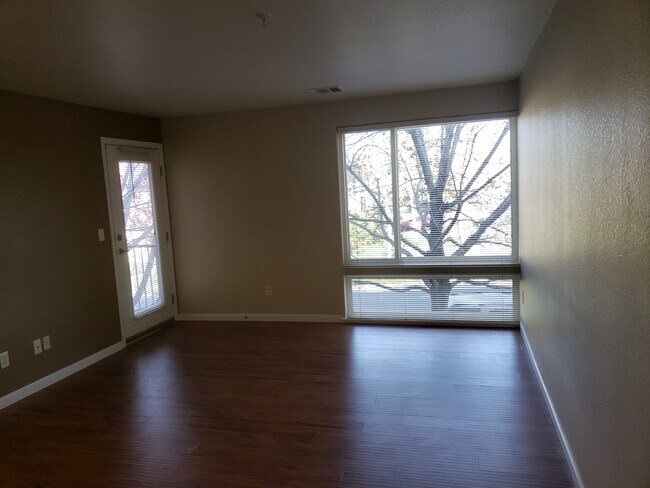 5201 S Fox St unit 202, Littleton, CO 80120 - photo 4