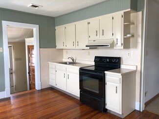 223 Spring Garden St, Leesport, PA 19533