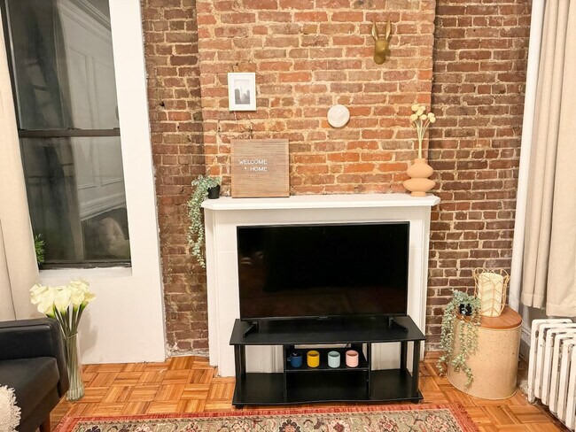 235 E 89th St unit ID1057594P, New York, NY 10128 - photo 4