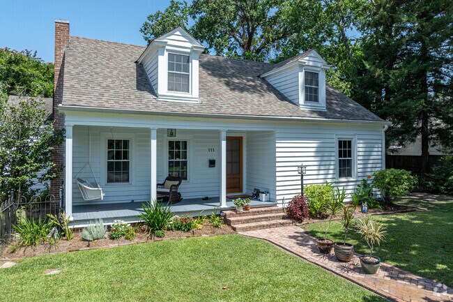 Homes in the Garden District often feature beautiful front porches.