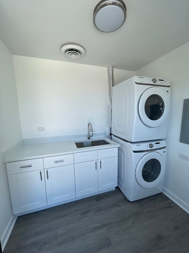 3201 N Long Ave unit 2S, Chicago, IL 60641 - photo 7