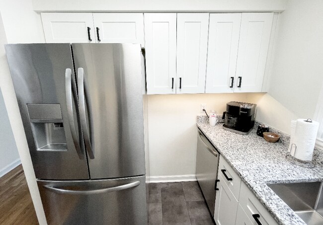 6 W 51st St, Savannah, GA 31405 - photo 7