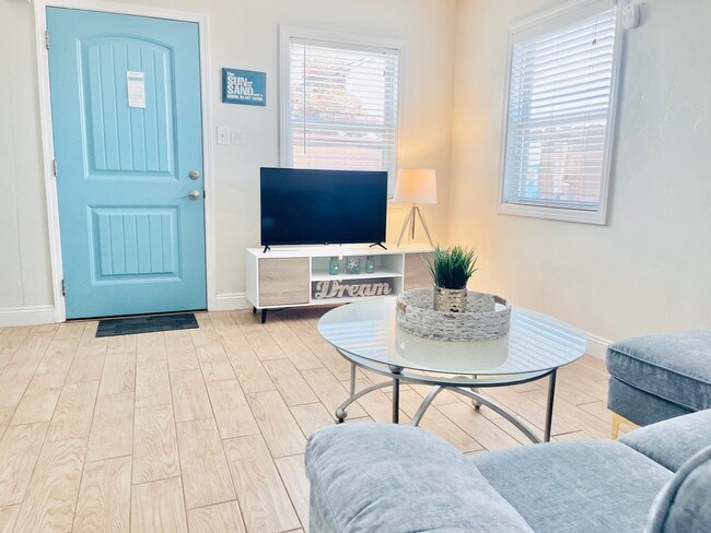 2050 Balboa Ave, San Diego, CA 92109 - photo 3