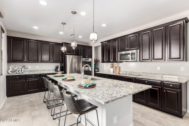 21188 W Almeria Rd, Buckeye, AZ 85396 - photo 5