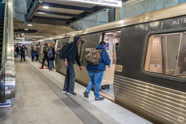Residents in Vine City have convenient access to Metro Atlanta via the MARTA trains and buses.