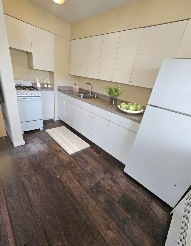 319 E Broadway, Long Beach, NY 11561 - photo 4