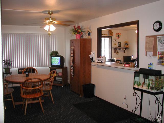 Leasing Office