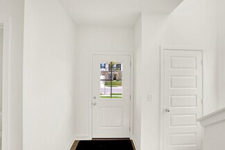 2220 Foothill Dr, Greenfield, IN 46140